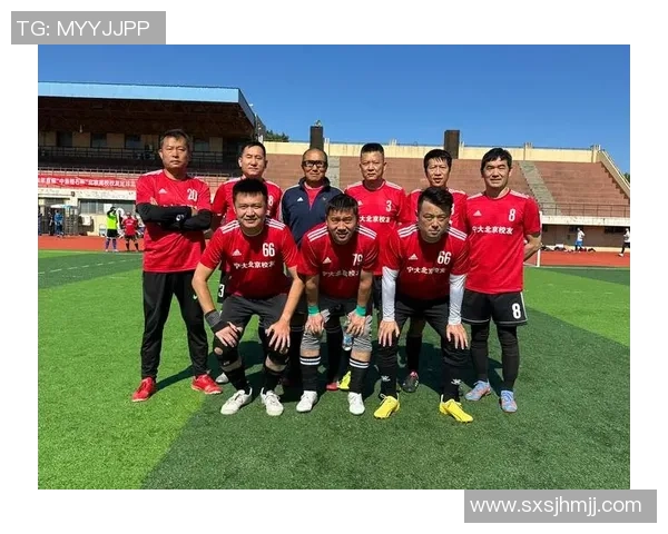 足球明星齐聚一堂的精彩瞬间大合照回顾与分享