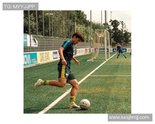 足球明星穿搭风潮过膝袜时尚写真展现运动魅力与个性风格 足球明星穿搭风潮过膝袜时尚写真展现运动魅力与个性风格